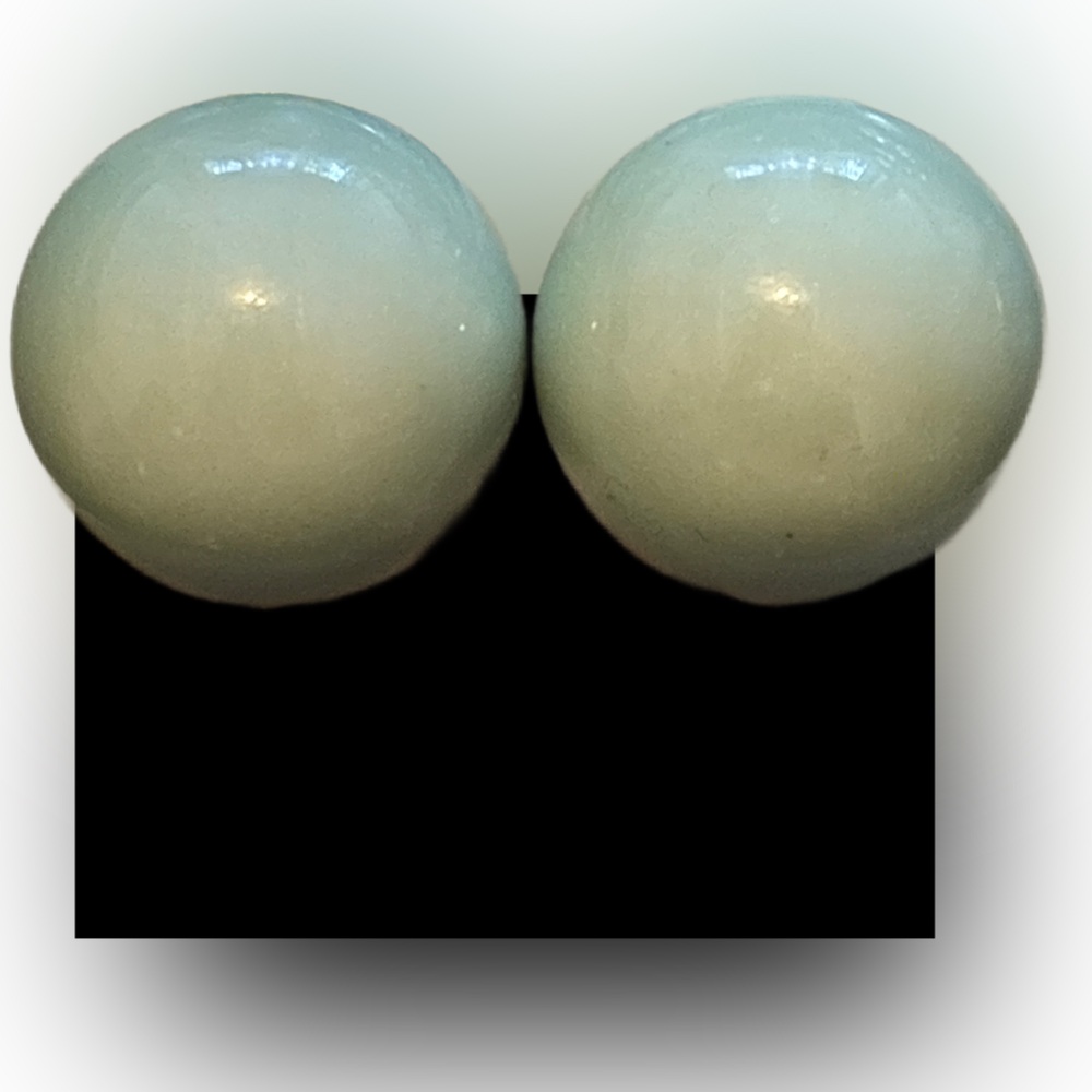 Vintage Collection 2 Mint Green Acrylic Earrings Nwots